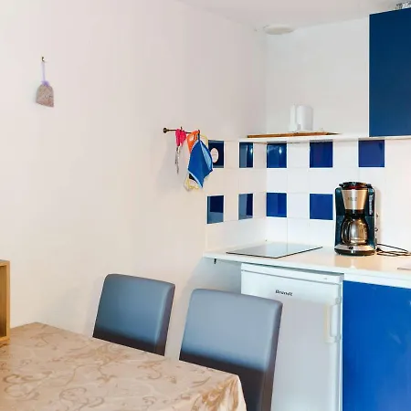 Mezzanine Avec Piscine, Wifi Et Animaux Admis A - Fr-1-409-52 Villa Gruissan
